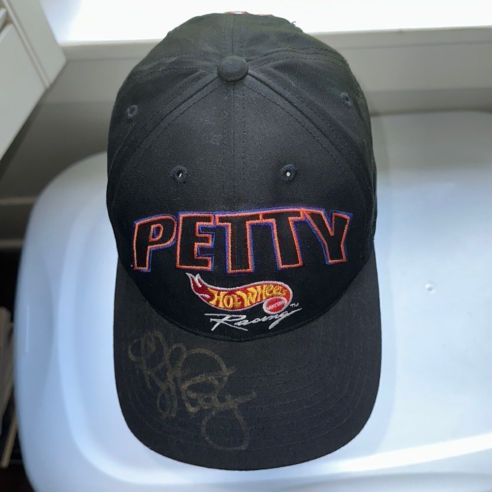 Signed Track Gear Petty Hot‎ Wheels Mattel Racing 44 black snap back cap